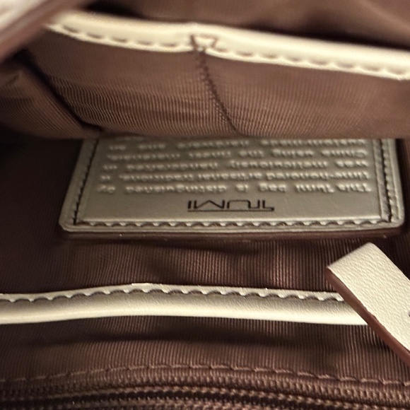 Tumi Winter White/ Ivory Flap Pebbled Leather Small Shoulder Tote Handbag - Picture 2 of 4